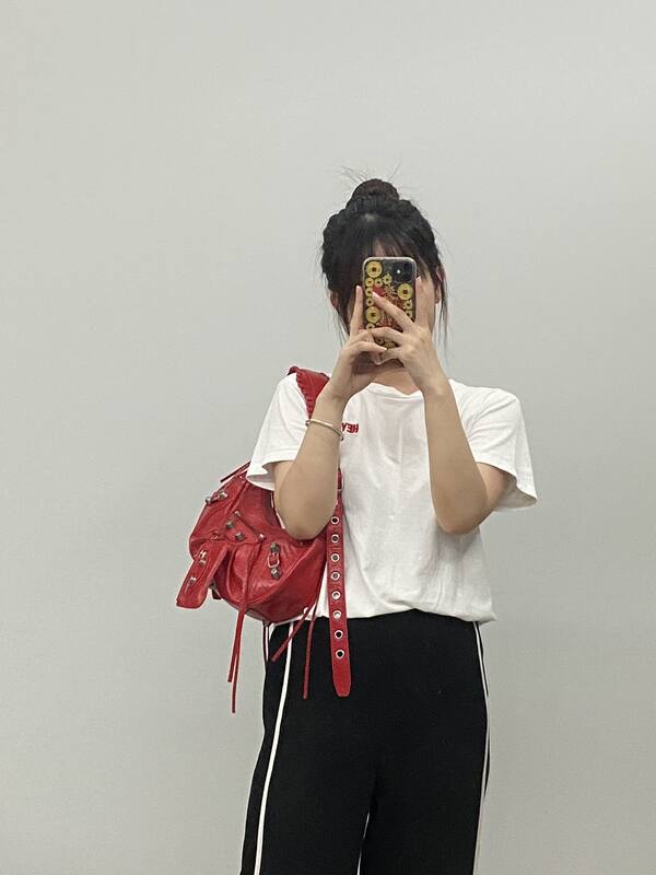 Balenciaga Red 30x22x12cm shoulder bag — Top Quality Replica