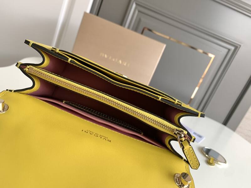 Bulgari shoulder bag — AAA Quality Replica