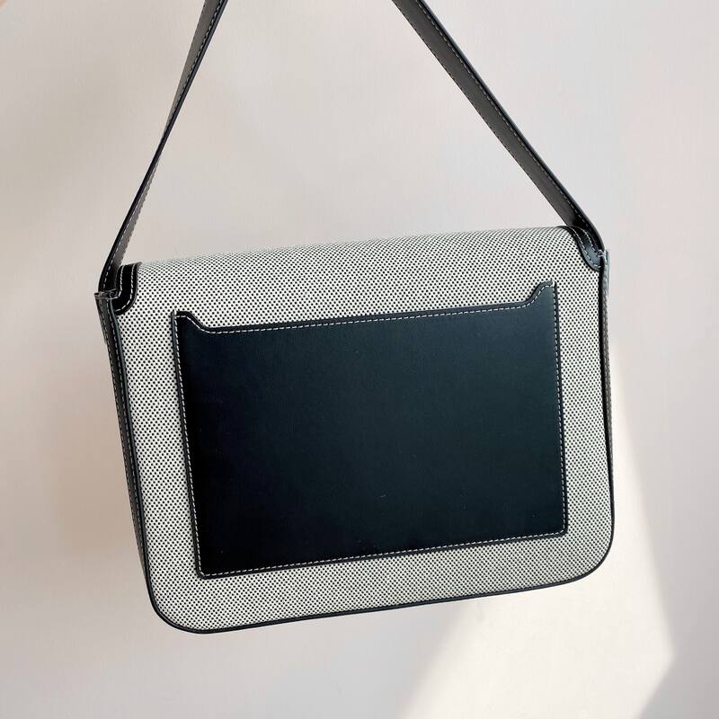 Burberry Black shoulder bag — Top Quality Replica