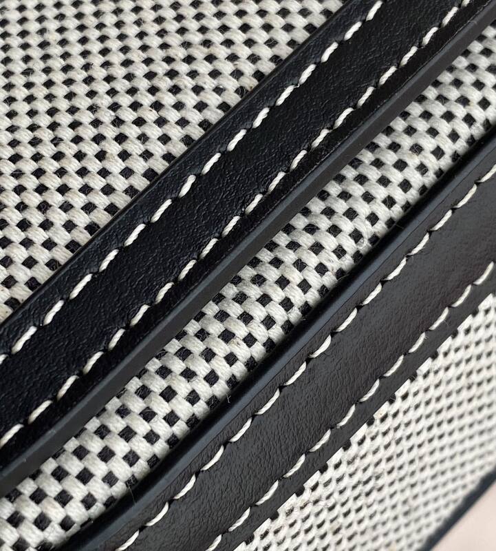 Burberry Black shoulder bag — Top Quality Replica
