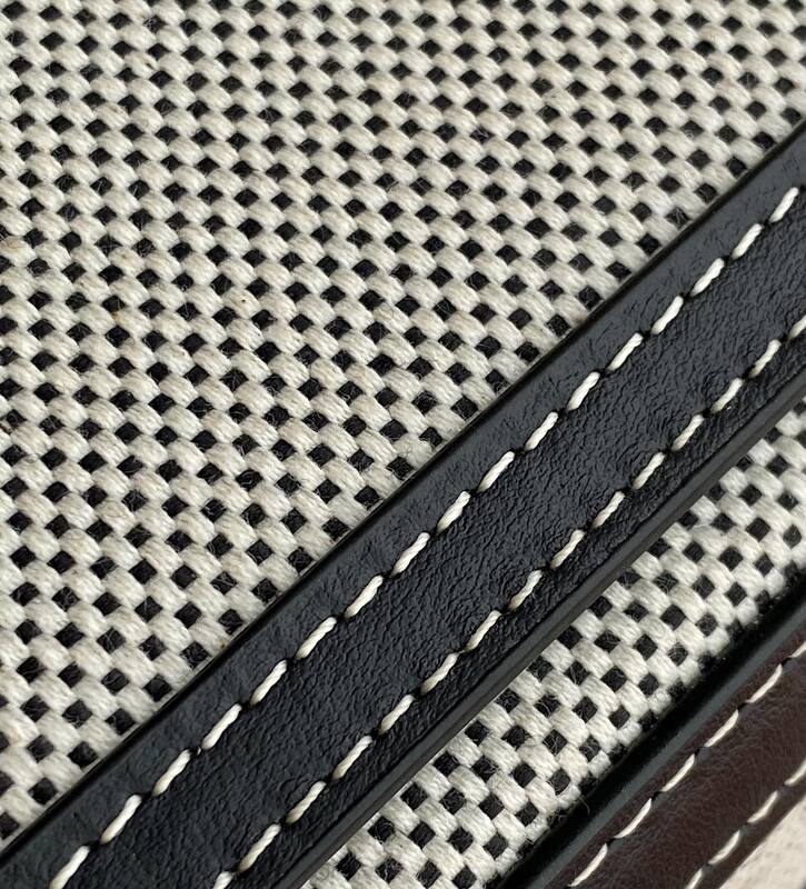 Burberry Black shoulder bag — Top Quality Replica