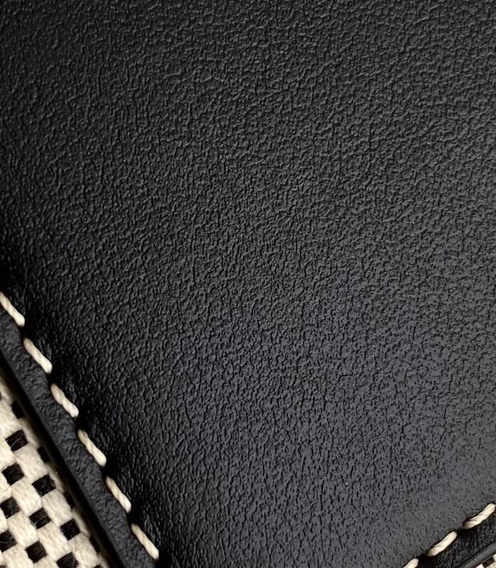 Burberry Black shoulder bag — Top Quality Replica