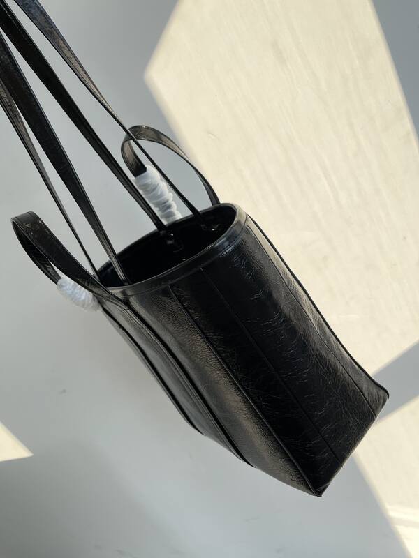 Balenciaga Black shoulder bag — AAA Quality Replica
