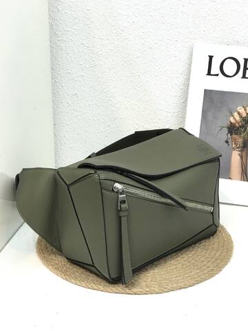 Loewe Green 25x18x10cm shoulder bag Premium Replica