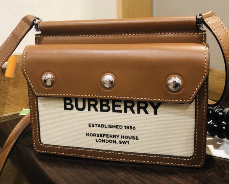 Burberry Brown 25x18x10cm shoulder bag — 1:1 Replica
