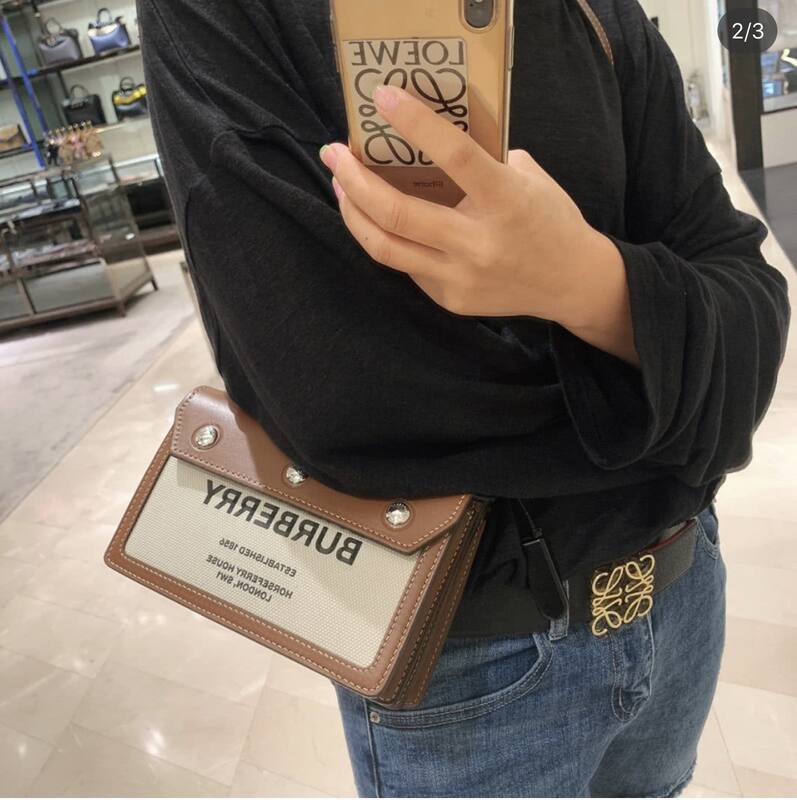 Burberry Brown 25x18x10cm shoulder bag — 1:1 Replica