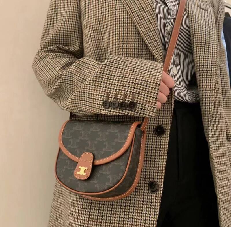 Celine Triomphe shoulder bag — 1:1 Replica