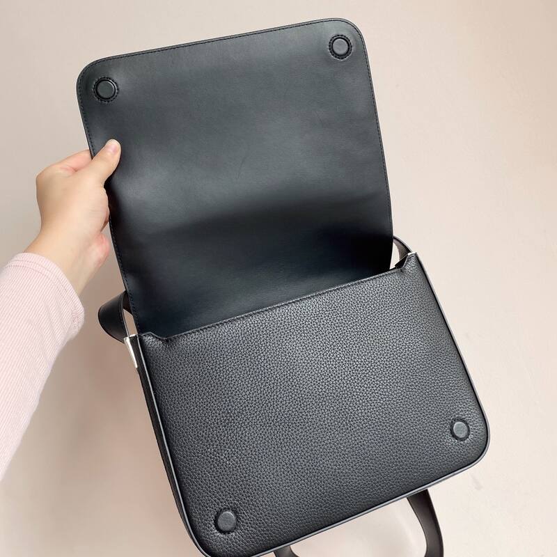 Burberry Black shoulder bag — Premium Replica