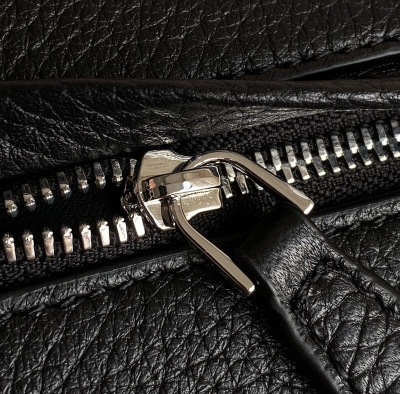 Burberry Black shoulder bag — AAA Quality Replica