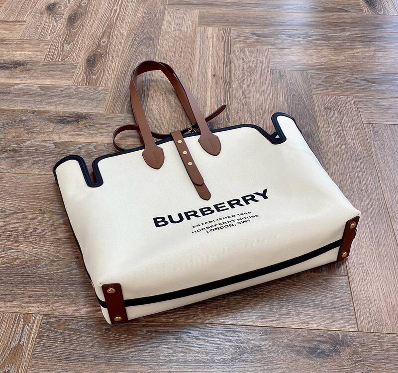 Burberry Brown shoulder bag — Top Quality Replica
