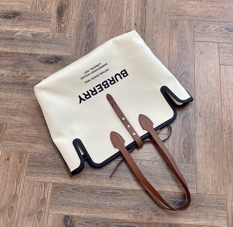 Burberry Brown shoulder bag — Top Quality Replica