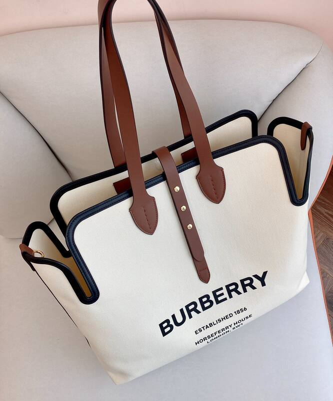 Burberry Brown 40x30x16cm shoulder bag — AAA Quality Replica