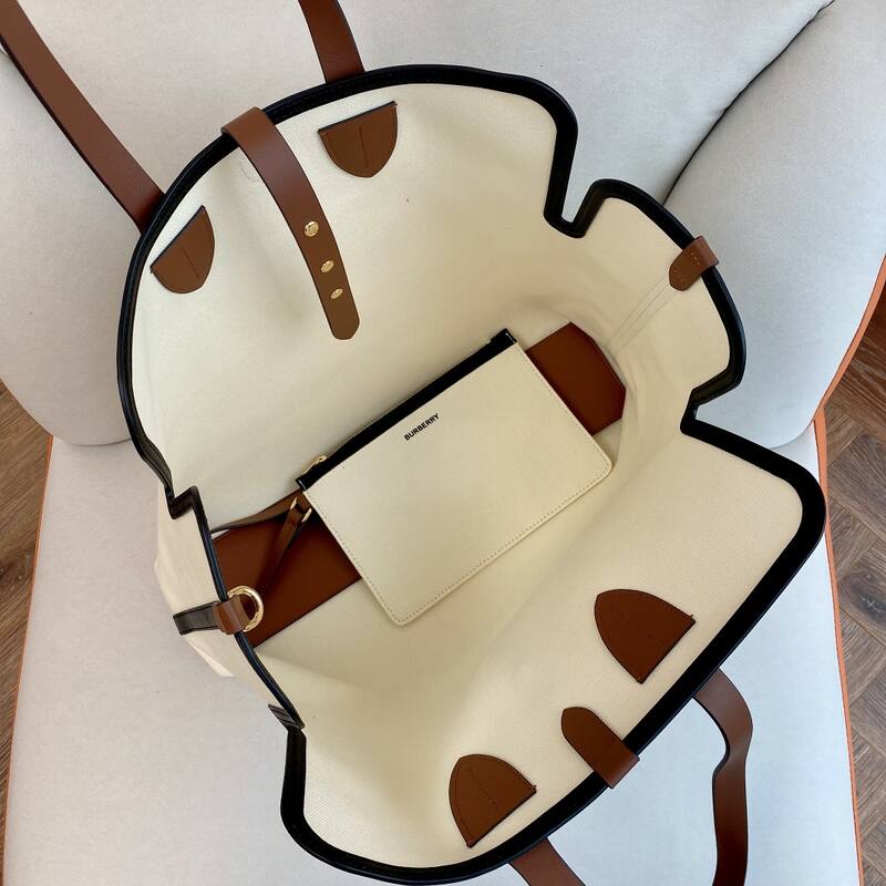 Burberry Brown 40x30x16cm shoulder bag — AAA Quality Replica