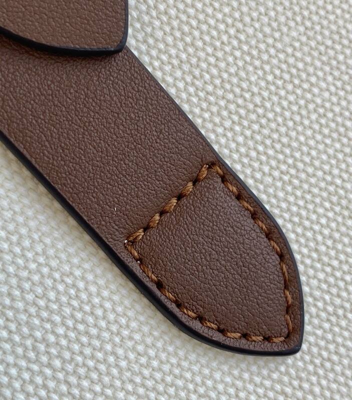 Burberry Calfskin shoulder bag — Premium Replica