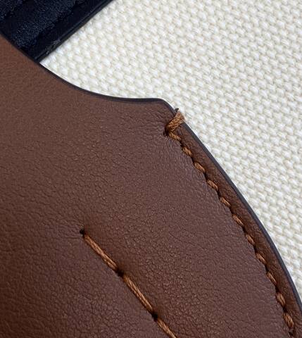 Burberry Calfskin shoulder bag Premium Replica