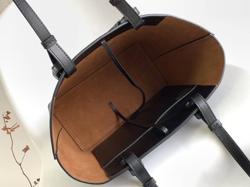 Loewe Black 25x18x10cm shoulder bag — Top Quality Replica