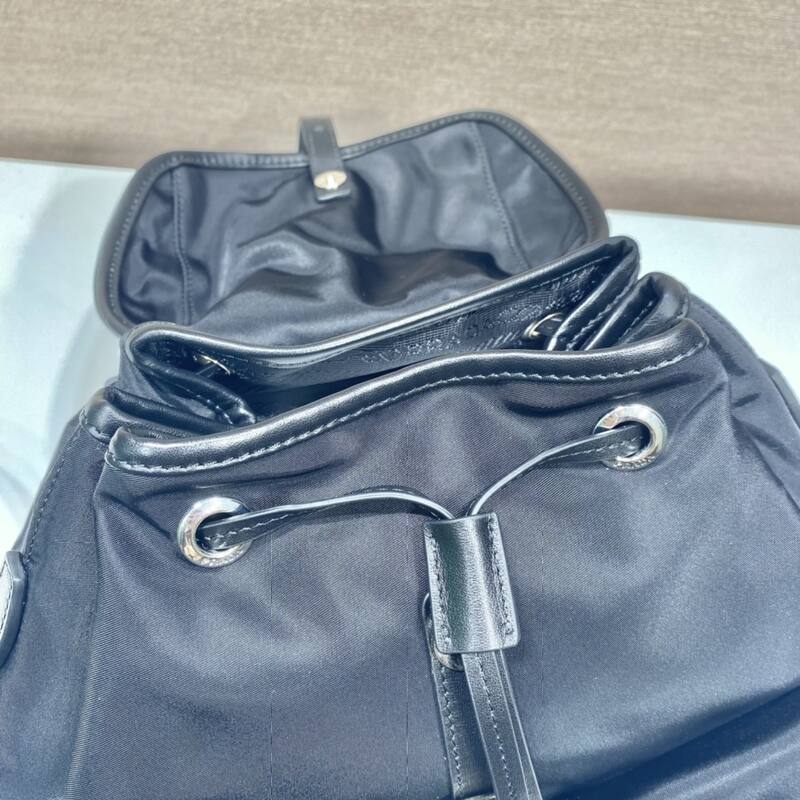 Prada Black 25x18x10cm shoulder bag — 1:1 Replica
