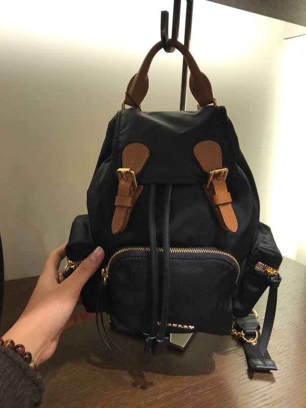 Burberry Black 25x18x10cm shoulder bag — Premium Replica