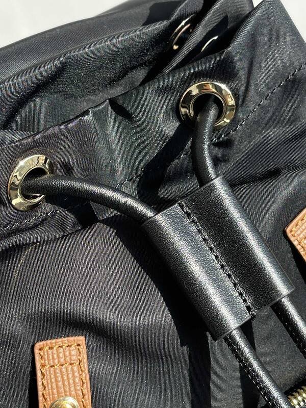 Burberry Black shoulder bag — Top Quality Replica