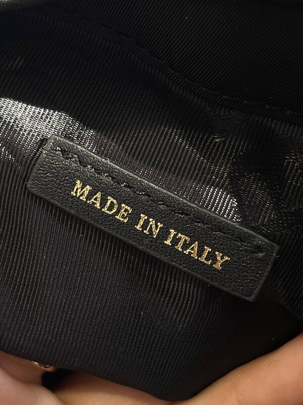 Burberry Black shoulder bag — Premium Replica