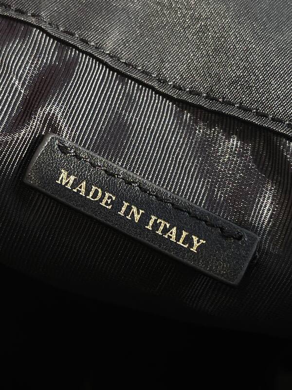 Burberry Black shoulder bag — AAA Quality Replica