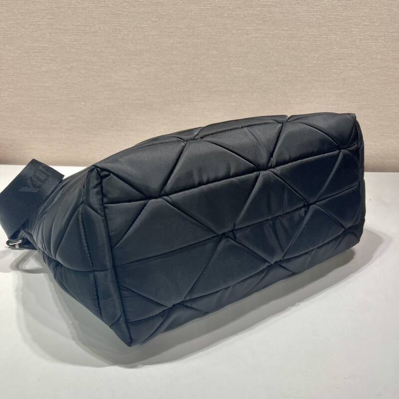 Prada Black 40x30x16cm shoulder bag — Premium Replica