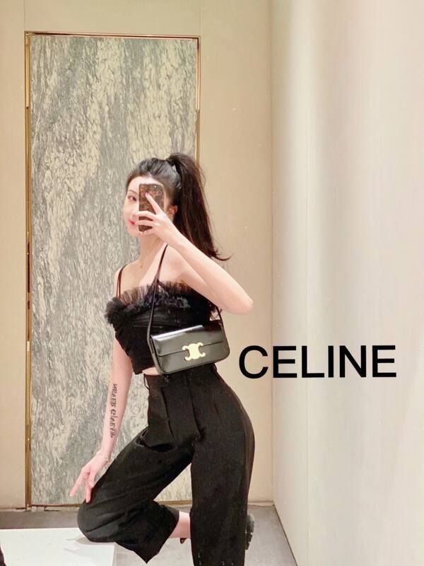 Celine Triomphe shoulder bag — Premium Replica