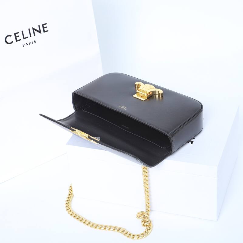 Celine TRIOMPHE shoulder bag — Premium Replica