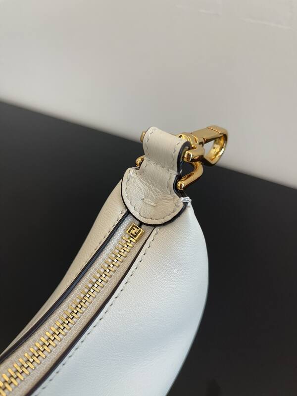 Fendi White shoulder bag — 1:1 Replica