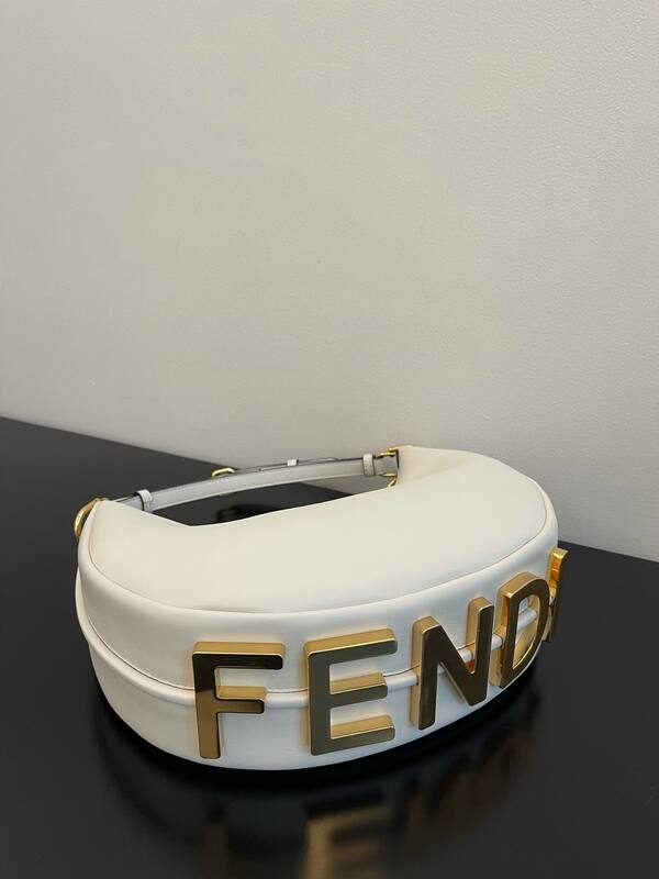 Fendi White 25x18x10cm shoulder bag — Top Quality Replica