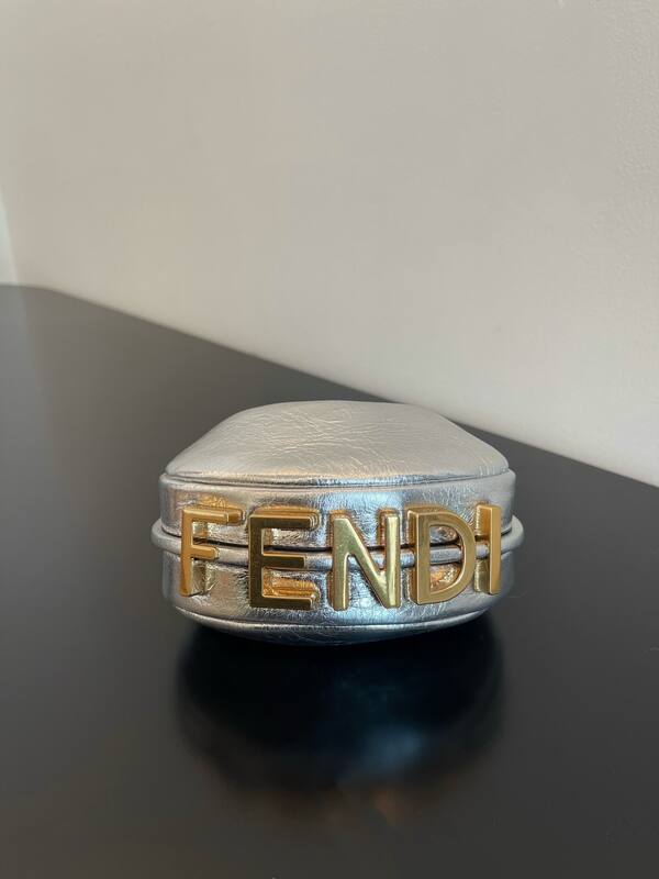 Fendi Silver shoulder bag — Top Quality Replica
