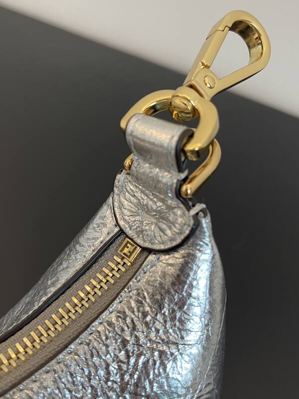 Fendi Silver shoulder bag — Top Quality Replica