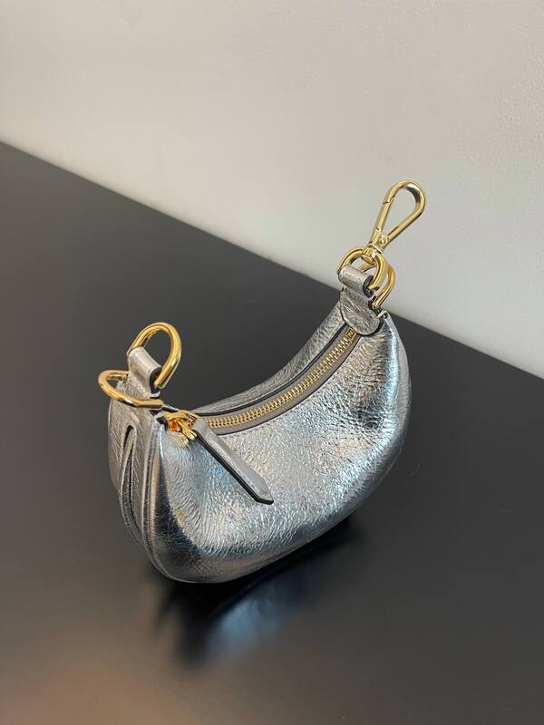 Fendi Silver shoulder bag — Top Quality Replica