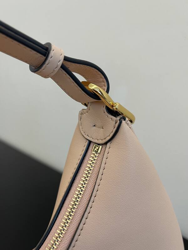 Fendi Pink 25x18x10cm shoulder bag — Premium Replica