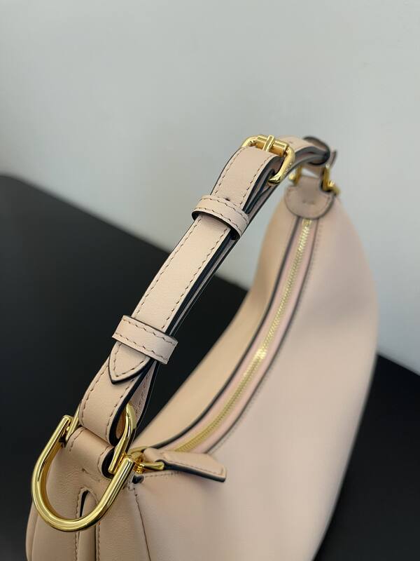 Fendi Pink 25x18x10cm shoulder bag — Premium Replica