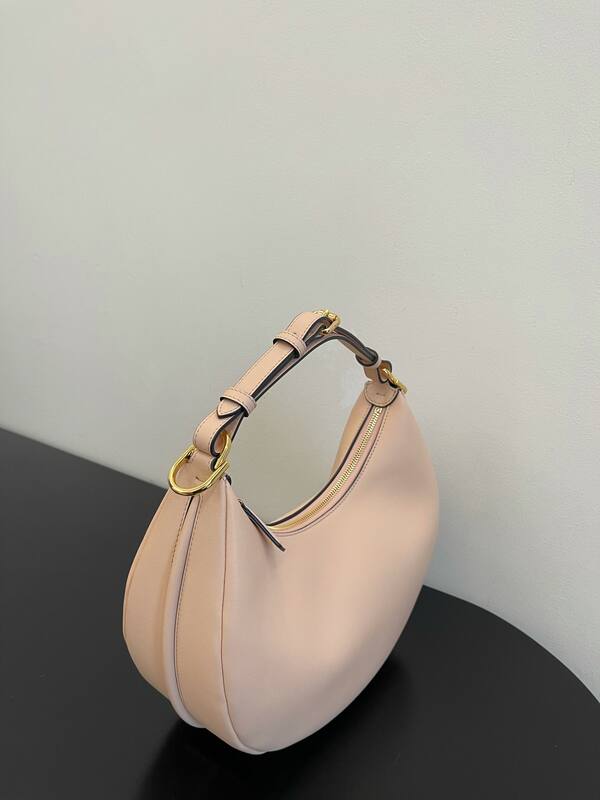 Fendi Pink 25x18x10cm shoulder bag — Premium Replica
