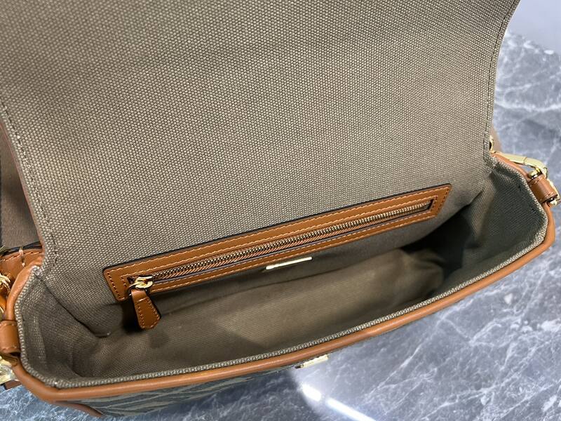 Fendi shoulder bag — 1:1 Replica