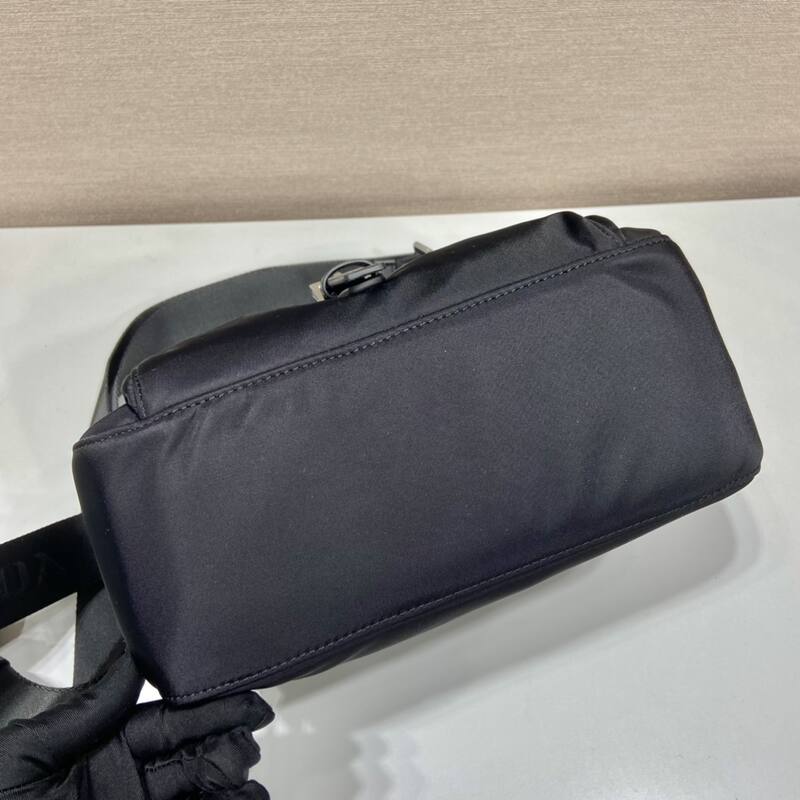 Prada Black shoulder bag — AAA Quality Replica