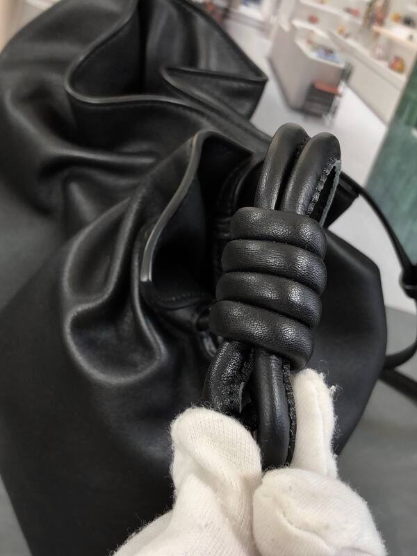 Loewe Black shoulder bag — Top Quality Replica