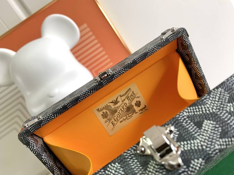 Goyard Grey shoulder bag — Top Quality Replica
