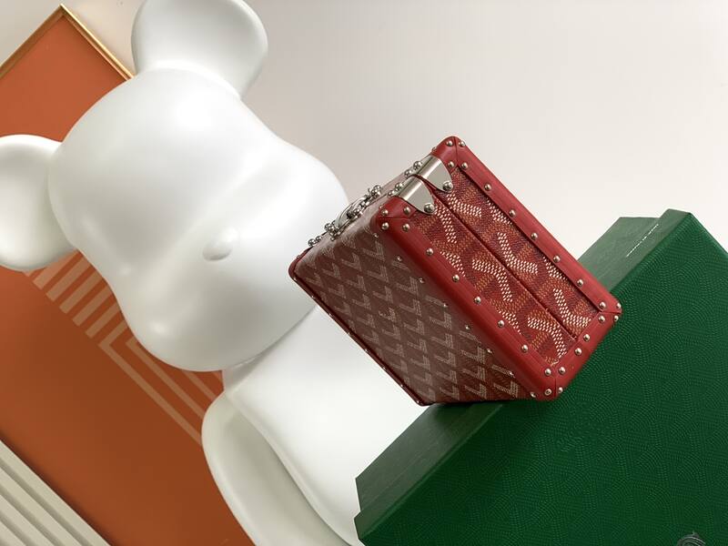 Goyard Red shoulder bag — Premium Replica