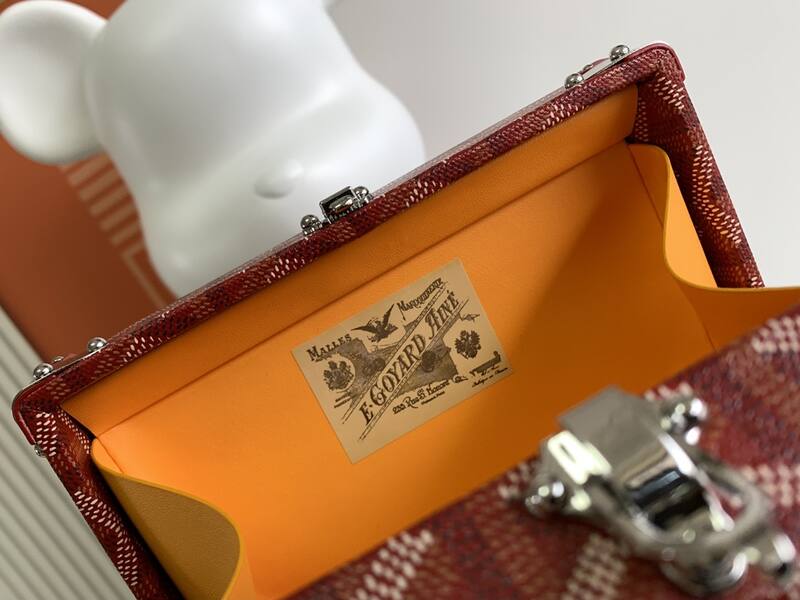 Goyard Red shoulder bag — Premium Replica
