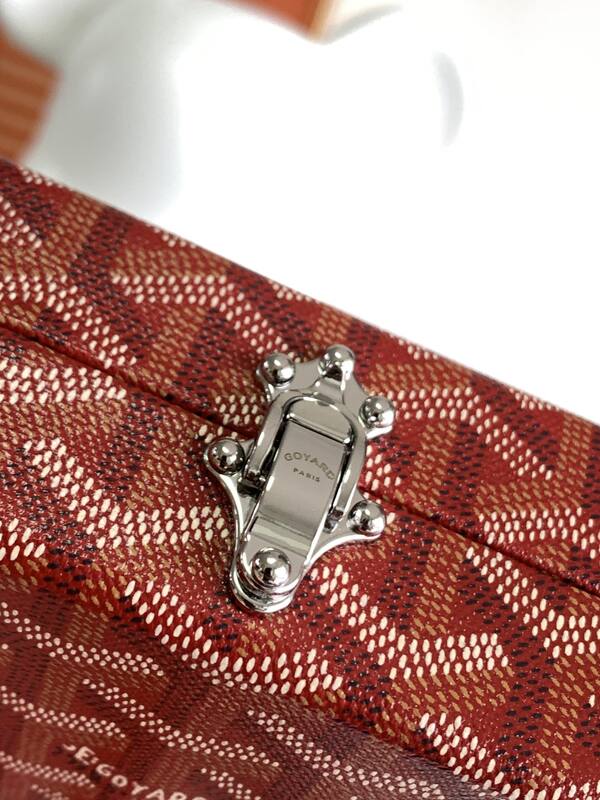 Goyard Red shoulder bag — Premium Replica