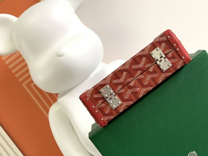 Goyard Red shoulder bag — Premium Replica