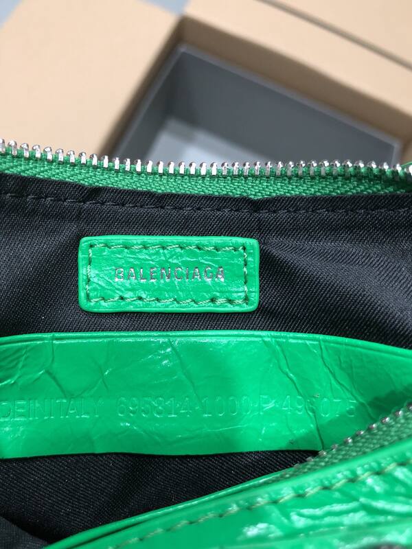 Balenciaga Green shoulder bag — Top Quality Replica