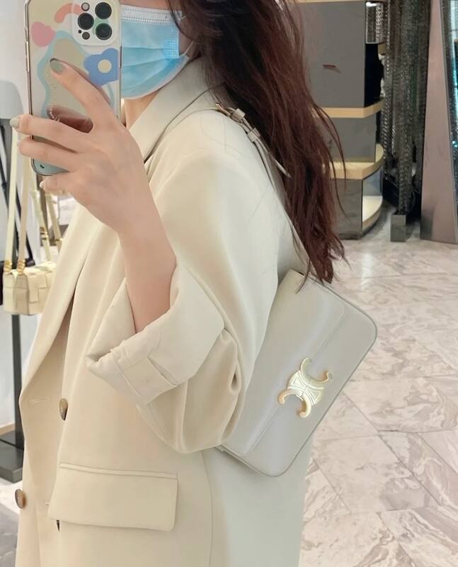 Celine Triomphe shoulder bag — Premium Replica