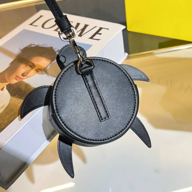 Loewe Black shoulder bag — AAA Quality Replica