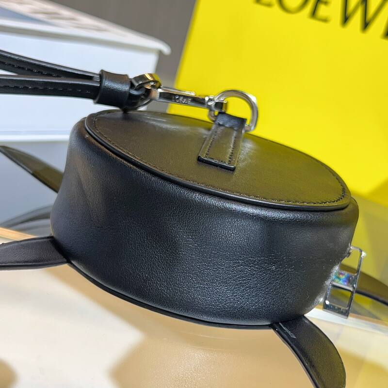 Loewe Black shoulder bag — AAA Quality Replica