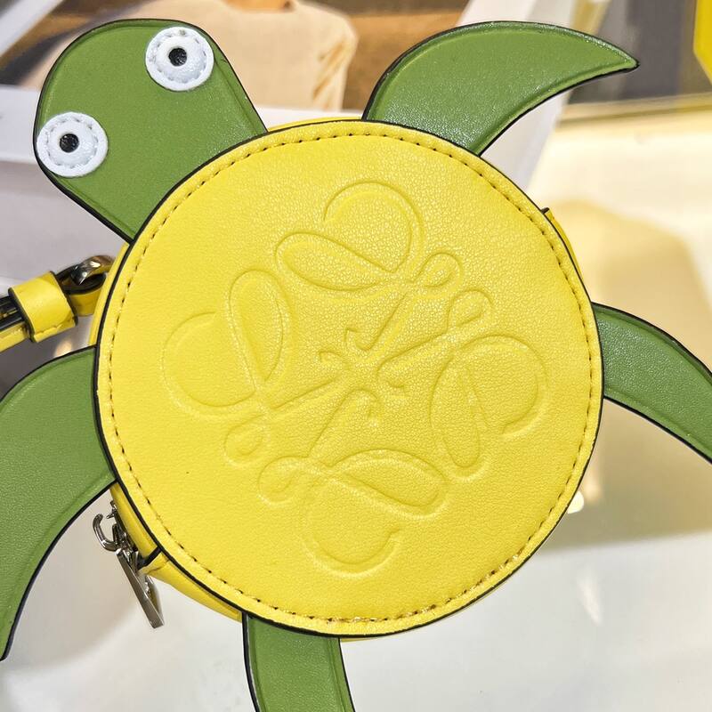 Loewe Green shoulder bag — AAA Quality Replica