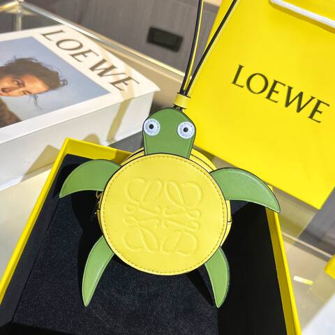 Loewe Green 18x12cm shoulder bag AAA Quality Replica